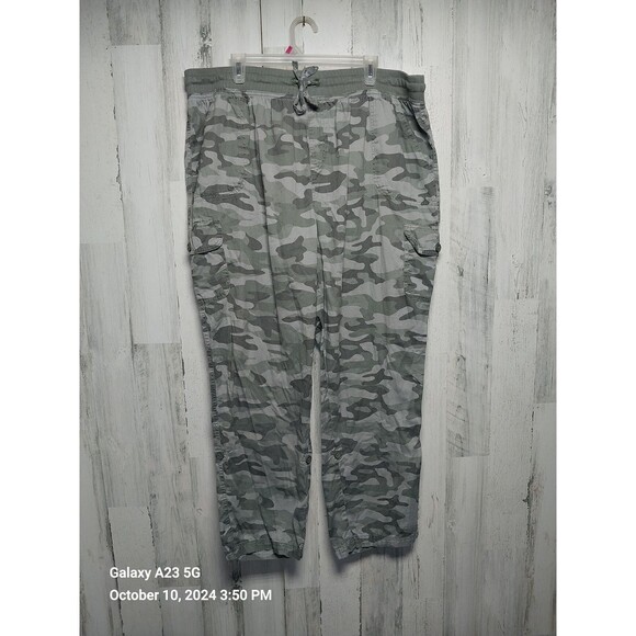 Camo Cargo Pants Woman Within Roll Tab Leg Lightweight Pull On Drawstring 22W - Picture 1 of 7